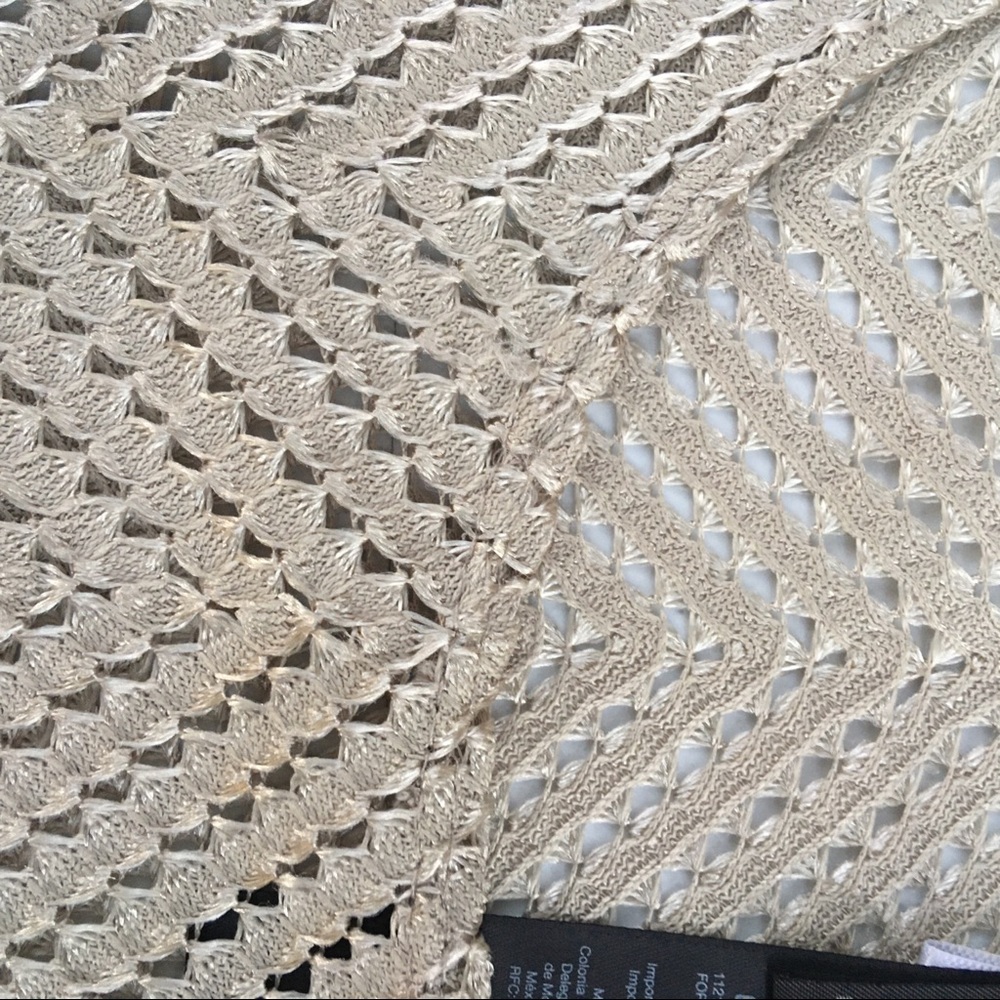 Chico’s Metallic Gold see through Size 2 Top - Picture 5 of 5